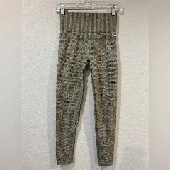 Echt Women’s Green Sensory Seamless Leggings - Small - Picture 3 of 8